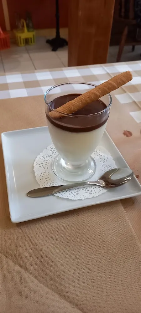 Mousse de Poire Sur Colis de Chocolat